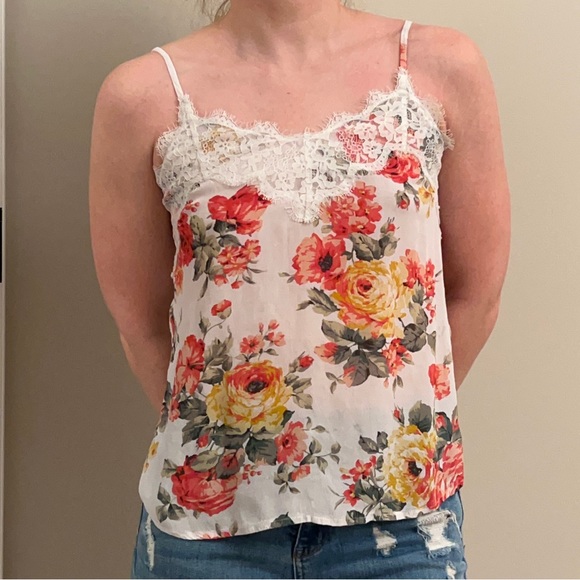 Abercrombie & Fitch eyelash lash detail camisole in floral print size XS - Picture 3 of 3
